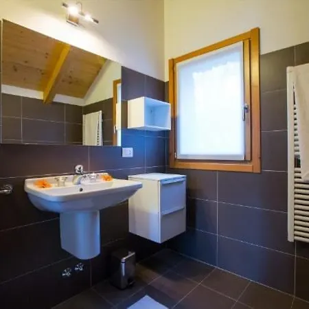 House With 3 Bedrooms T5 Semesterbostad Bellano