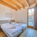 House With 3 Bedrooms T5 * Bellano