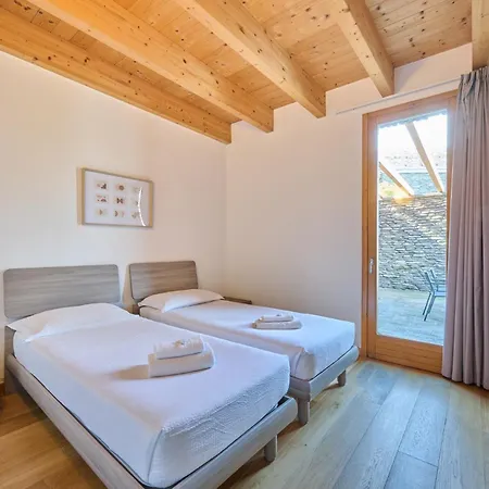 House With 3 Bedrooms T5 * Bellano